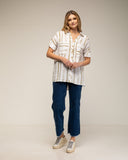 tantra mujer, Camisa de manga larga con estampado rayas discontinuas y bolsillos. - Tantra Spain