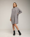 Vestido amplio de canale con cuello perkins y ajustado en las mangas. - Tantra Spain