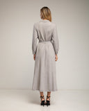 Vestido camisero de punto largo con bolsillos en el pecho y cinturon. (GREY) - Tantra Spain