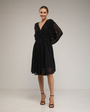 Vestido con textura de cuadros y detalles de strass con cuello pico. - Tantra Spain