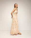 vestido de tirantes con bordados de flores y espalda fruncida (Beige) - Tantra Spain
