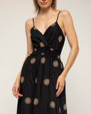vestido de tirantes con bordados de flores y espalda fruncida (Brown) - Tantra Spain