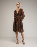 Vestido de tul de animal print con cuello pico. - Tantra Spain
