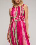 Vestido largo estampado de rayas de frunce en el cuello y cintura con apertura lateral. - Tantra Spain