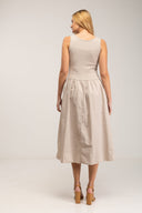 Vestido maxi de tirantes entallado al pecho. - Tantra Spain