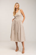 Vestido maxi de tirantes entallado al pecho. - Tantra Spain