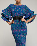 Vestido maxi estampado plisado con volantes en las mangas y cinturón. - Tantra Spain