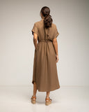 Vestido midi camisero de manga corta con cintura fruncida y bolsillos (BROWN) - Tantra Spain