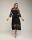 Vestido midi de guipur con transparencias en el escote y las mangas. - Tantra Spain