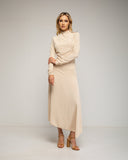 Vestido midi de manga larga con frunce lateral y falda asimetrica con vuelo. Detalle de botones en el hombro. - Tantra Spain