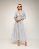 vestido midi de rayas con cuello y espalda en pico y cierre de tiras - Tantra Spain