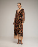 Vestido midi de tul de animal print con cuello en pico. - Tantra Spain