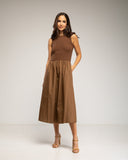 Vestido midi sin mangas con parte de arriba tipo camiseta y falda de vuelo con bolsillos (BROWN)) (Copia) (Copia) - Tantra Spain