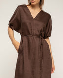vestido oversize con mangas fruncidas cuello en pico tira de cinturon aparte (Brown) - Tantra Spain