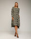 Vestido oversize de estampado animal print, manga larga y bolsillos. - Tantra Spain